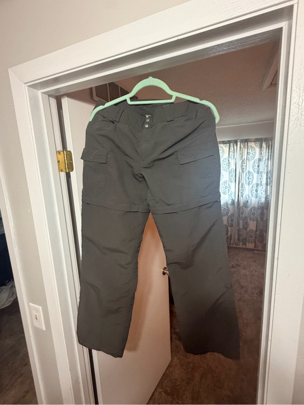 The North Face gray women’s convertible pants size 10